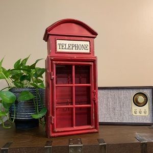 Urban Barn - British Phone Booth Key Holder